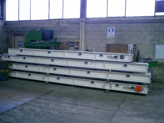 04 - ASSEMBLED CHAIN CONVEYOR