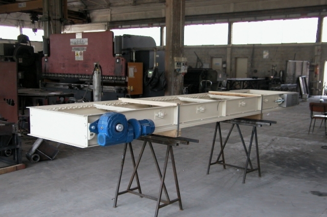 08 - ASSEMBLED CHAIN CONVEYOR